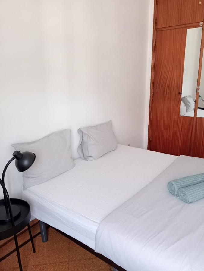 Cacilhas Mini Hostel Bagian luar foto
