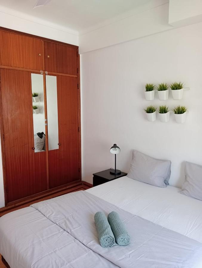 Cacilhas Mini Hostel Bagian luar foto