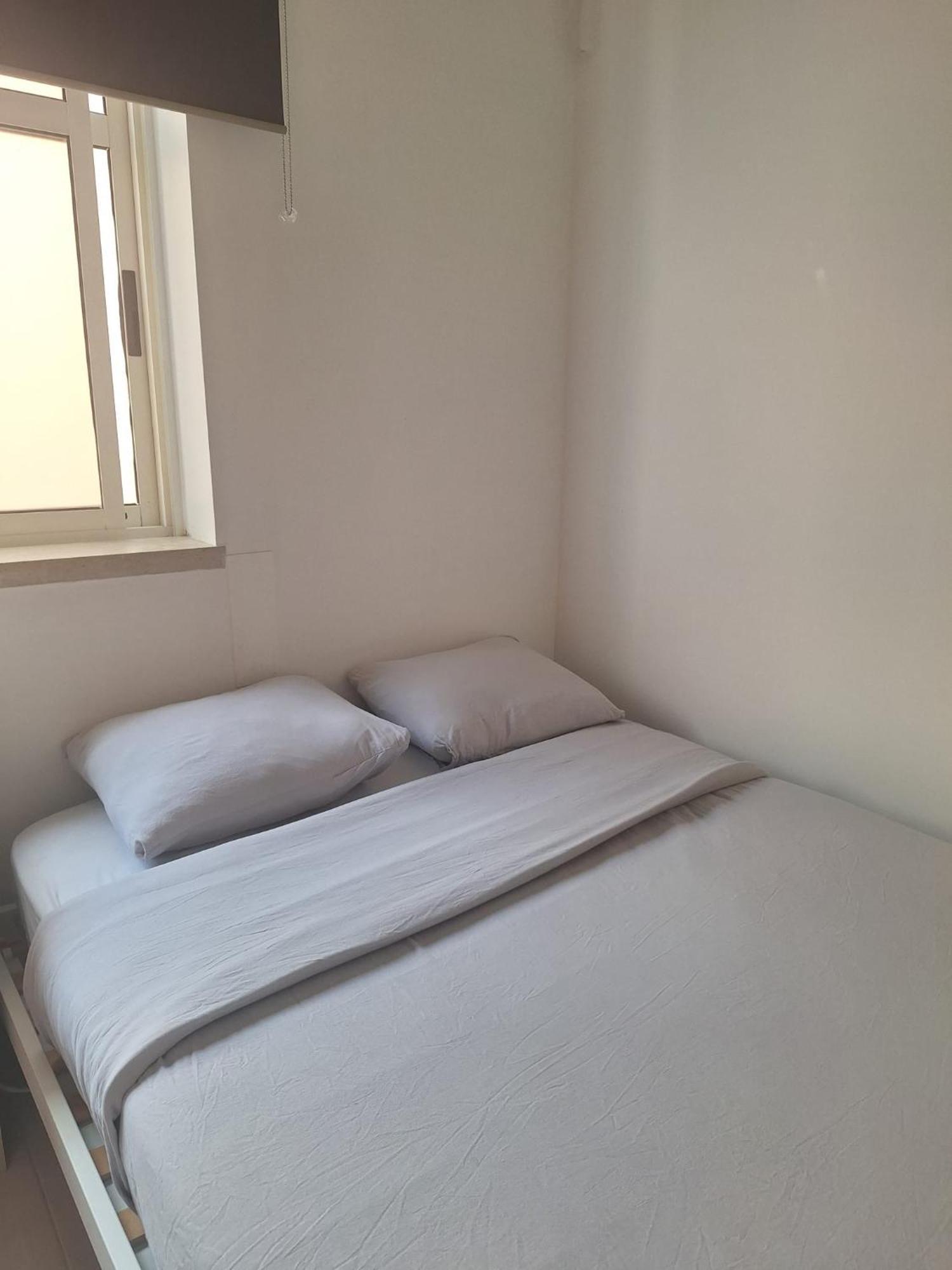 Cacilhas Mini Hostel Bagian luar foto